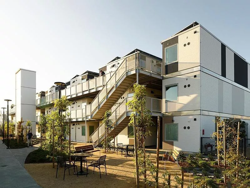 ಕಂಟೈನರ್ ಮನೆಗಳು ಆಧುನಿಕ ಜೀವನಕ್ಕಾಗಿ ಏಕೆ ಸ್ಮಾರ್ಟ್ ಮೂವ್ ಆಗಿವೆ?